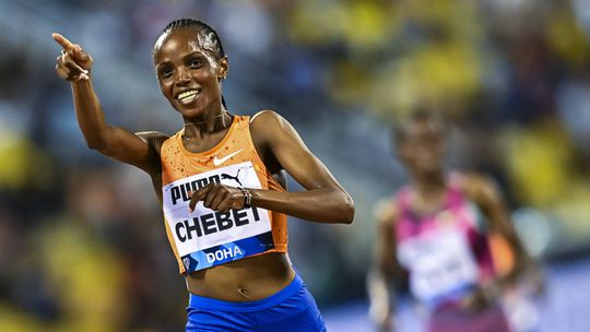 Beatrice Chebe bate recorde do mundo