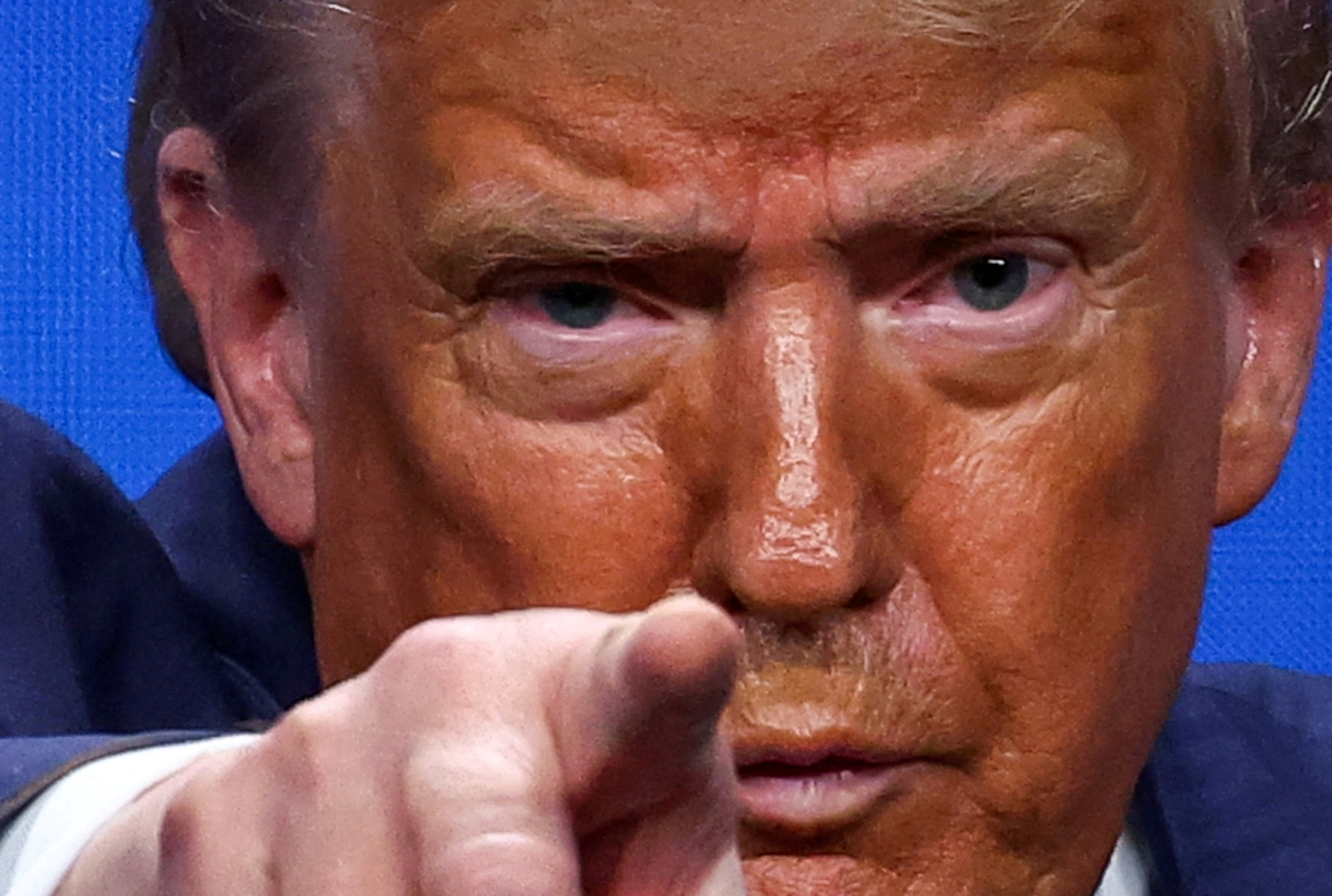 Trump diz que vai terminar guerra se Irã ‘cumprir o combinado’