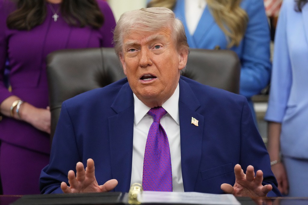 Cuba está pedindo ajuda, e EUA vão conversar com Havana, diz Trump