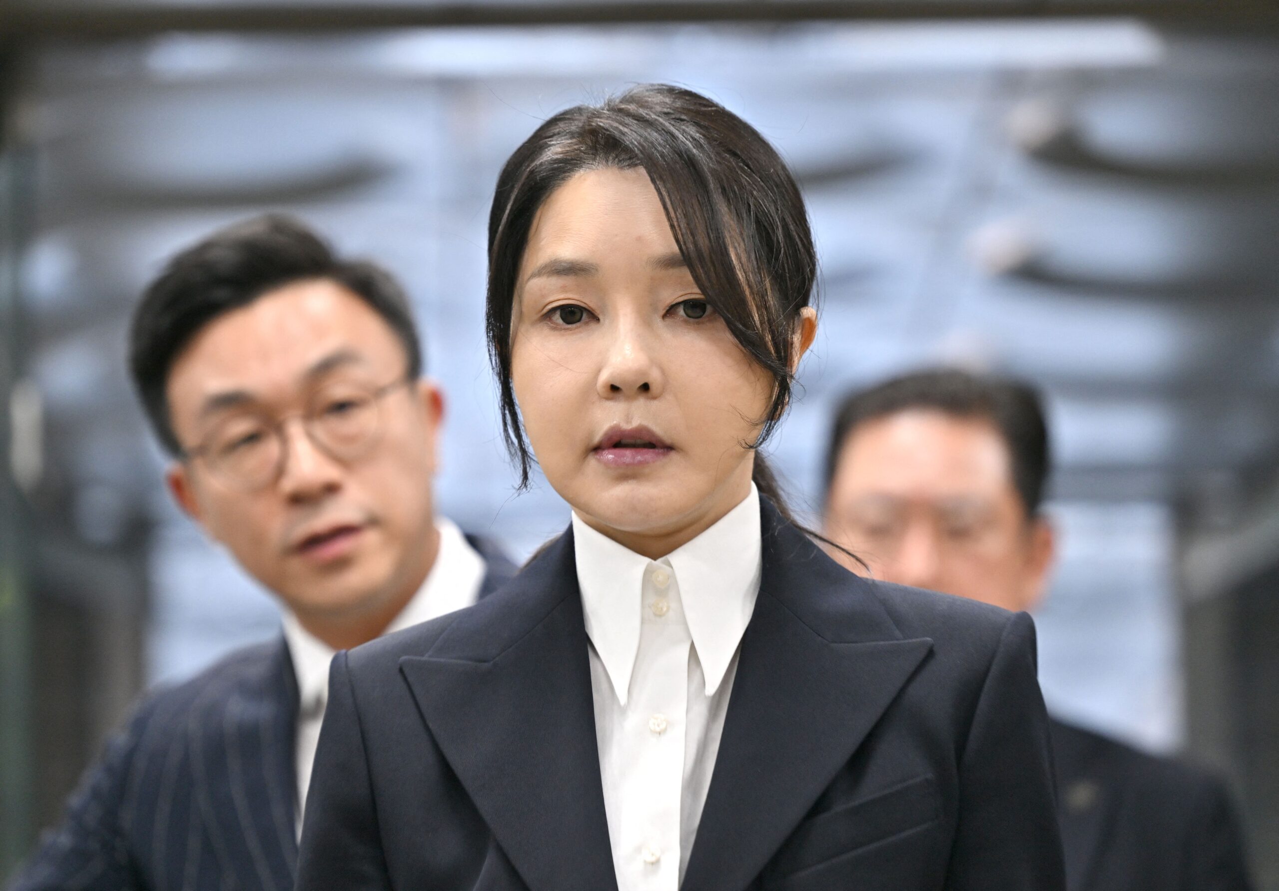 Ex-primeira-dama da Coreia do Sul condenada a mais 7 anos de prisão por corrupção